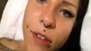 Deutsche Schnheit mit riesigen Brsten