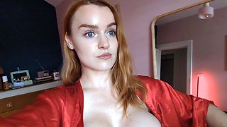 Cute amateur brunette naughty in solo jerking show on camera