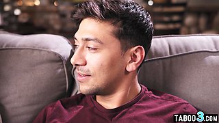 Teenager stepsis luring bro into taboo hump