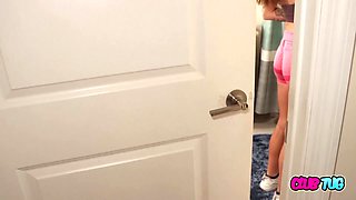 CLUBTUG She Got Splattered! Voyeurism Tom Hand-job