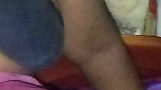 My Aunty Said Her Leg Hurt, so I Let Her Go and Then She Spread Her Pussy and Then She Seduced Me by Talking Sexy