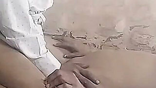 Desi Village Ki Bhabhi Ji Ko Ghar Buka Kar Pella