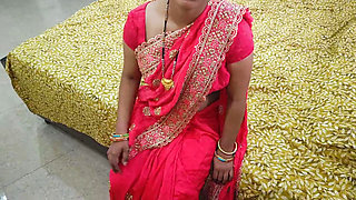 Gawo's desi bhabhi called her home and got sex done in the kitchen, my cute sister-in-law got to know for the first time, small doggy style and clear Hindi