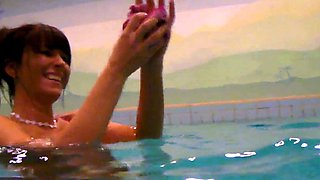 Amateur blonde and brunette lick each other