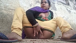 Indian Desi Bhabhi Finger