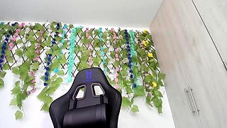 Leann amateur beautiful brunette with big boobs