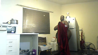 SSBBW Stripteasing & Ass Clapping
