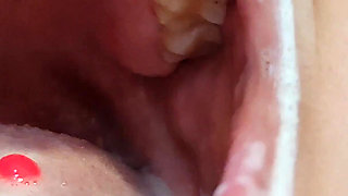 4K Tongue Mouth Uvula Face Toothbrushing Good Quality Image