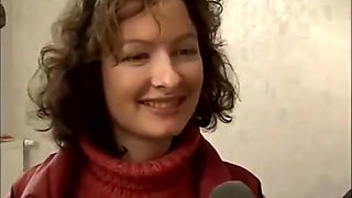 Pretty Lady With Tousled Hairstyle Has Fun Having Sex