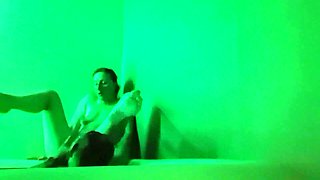 elle se fait manger la chatte au sauna