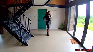 Red Xxx - Uk Milf Gets Off At The Office