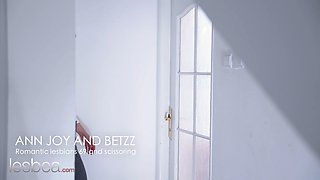 Ann Joy and Czech girlfriend scissor to orgasmic bliss in hot lesbian sex video