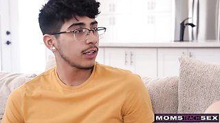 Moms Teach Sex featuring Alexis Malone and Diego Perez's blonde dirt