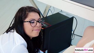 Petite latina satisfying her lesbian boss in the office