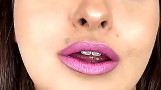 Testing My Lipstick on You - Sydney Screams Tries on 8 Shades of Lipsticks to Kiss You with Lipstick Marks on Tissue