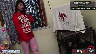 Bengali beauty captivates in passionate hotel romance with thrill