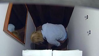 Blonde gets a happy ending massage