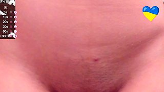 Big boob brunette masturbates on webcam
