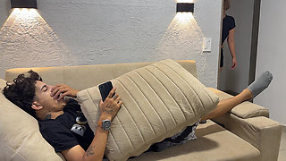 Stepmom Makes Her Guy Horny While She Moves Her Big Ass and He Wants to Fuck Her Hard and Cum with Pleasure