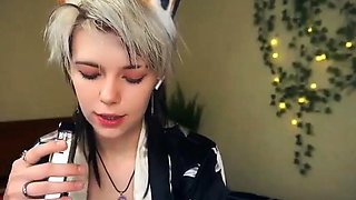 Blonde emo amateur solo masturbation