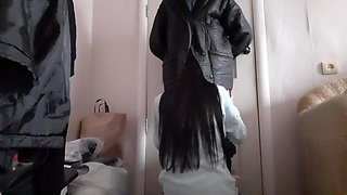 I quickly cum in my neighbor's mouth because her husband had already started to open the front door