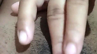 Moreninha Masturbando Gostoso