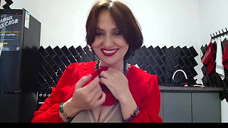 A Blowjob and a MILF’s Sagging Tits-that’s Delicious.