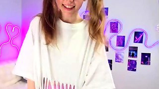 Amateur Teen with Huge Dildo Masturbating on Webcam