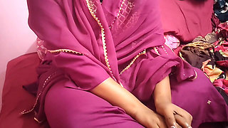 Lund ki bhukhi mother-in-law ko ghodi bana ke choda - Indian big boobs mylf taboo with hindi dirty talking