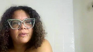 Going Live Chat with Me Whilst I Bathe