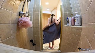 Amateur Blonde Teen Plays Solo with Toy Webcam Porn