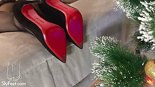 Christmas high heels and nylon pantyhose get covered with a big load of cum part 1