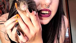 Webcam brunette solo masturbation