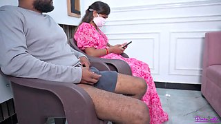 Dick flash to Piles patient Ravinadesi in hospital waiting room, quick XXX fuck.