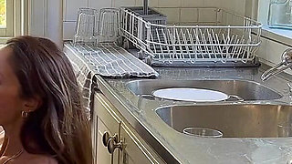 Husband Gets Horny Watching Hot MILF Wife Doing the Dishes, Takes Her From Behing and Gives His Load
