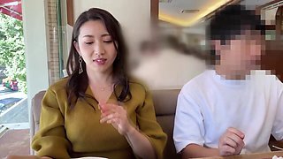 300MAAN-717　〈美男美女のカンペキ夫婦の「実は…」〉性欲を満たしたいのに早漏夫のせいで日々悶々とする欲情巨乳妻！