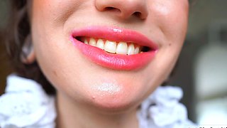 Sweet Mouth Game - Shiny Pink Lipstick Bubblegum Brat –