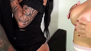 Perfect Ass MILF Makes Me Cuckold with My Horny Stepdaughter Who Ends up Sharing My Milk
