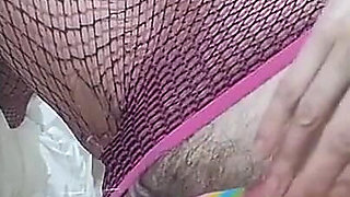 She Sucks a Lollipop and Shoves It in Her Hairy Pussy Ginnagg