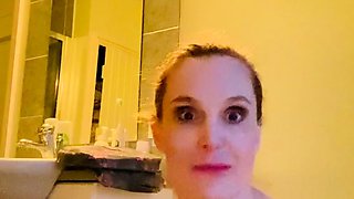 Webcam milf with breast milk live hardcore masturbate