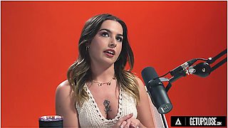 How Women Orgasm With The Quiver Queen Chanel Camryn! Intense Hitachi Orgasm! Full Scene