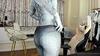 Maitresse Madelines solo foot fetish POV