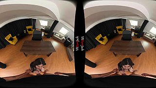 Penelope Cru Secretary