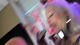 Close up solo beauty toying ass