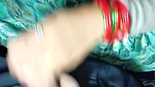 Indian Desi Bhabhi Ne Hand Se Meri Cock Ke Pani Nikali,,hindi Sexy Video,indian Sexy Video,desi Sexy Video,sexy Video,sex Video