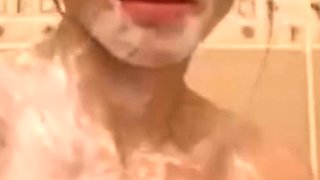 Brunette Solo Webcam Masturbation