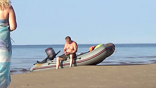 Boatman Fucked a Hot Tourist