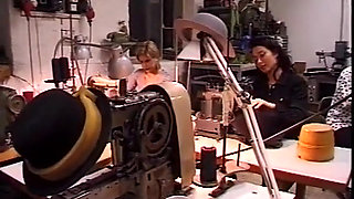 Erika Bella in PERCHE ALLE DONNE PIACE PRENDERLO IN CULO sc 06