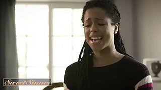 Sweet sinner - ambitious pre-med student sheds her lab decorate & entices her teacher for heavy porn