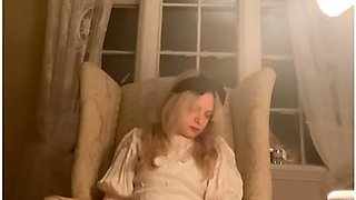 The Maid With Petite Blonde